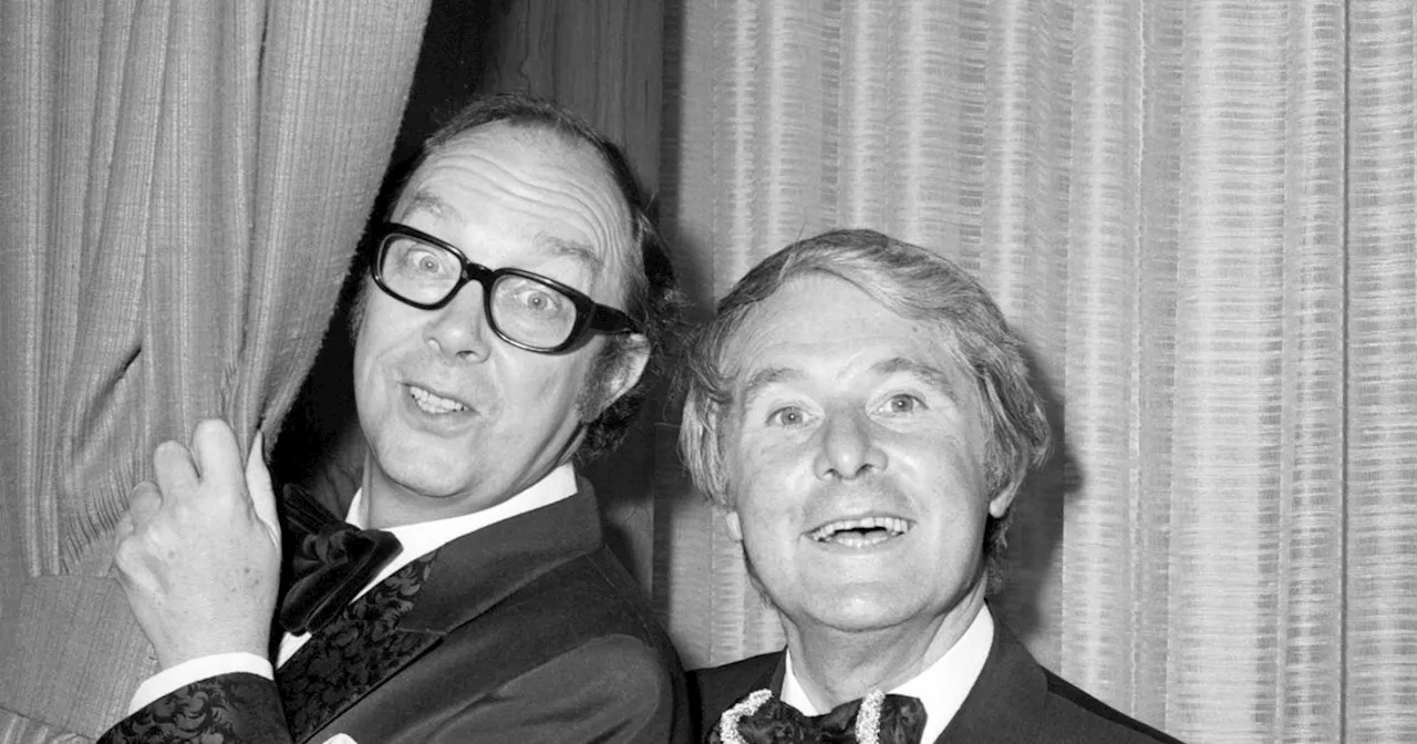 Eric Morecambe's Glasses Sell For £20,000 At Auction