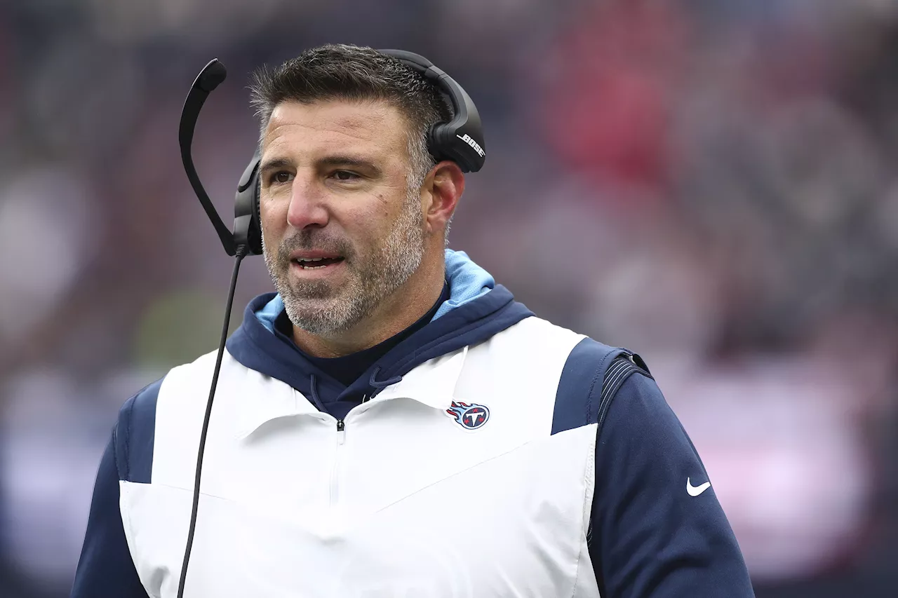 Patriots Hire Mike Vrabel as Head Coach With Multi-Year Agreement: Report