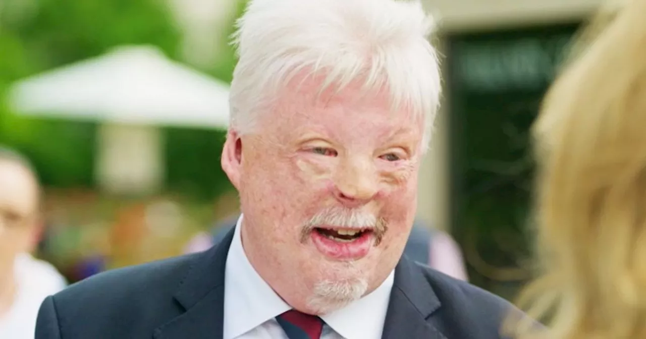 Falklands War Veteran Simon Weston Shares Poignant Memories on Antiques Roadshow