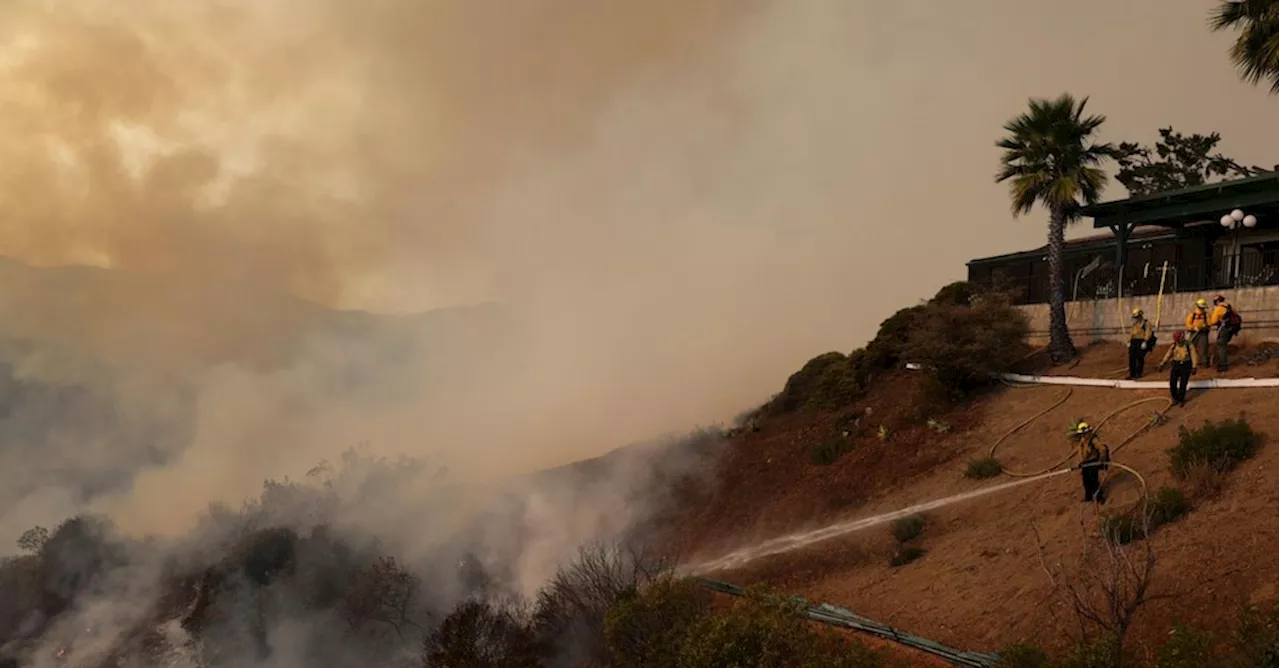 Incendio a Los Angeles: bilancio a 16 morti, 13 dispersi e oltre 12.000 strutture distrutte