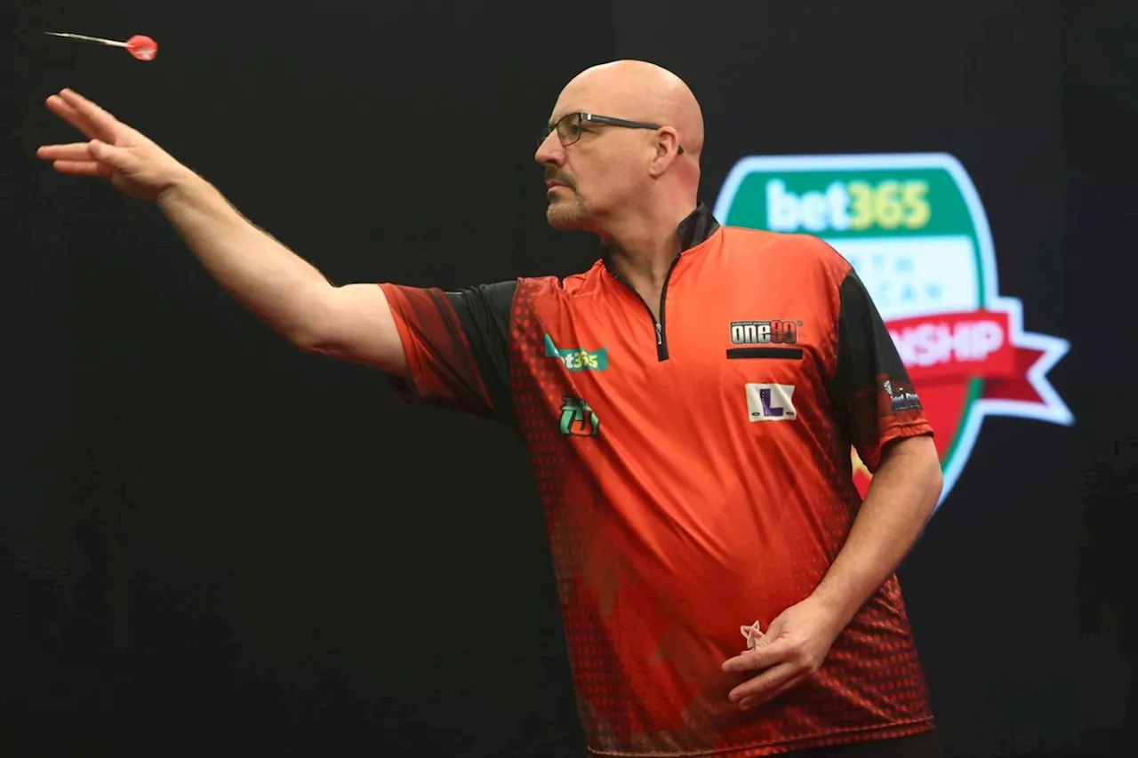 Canadian Jim (The Gentleman) Long wins his way onto pro darts tour