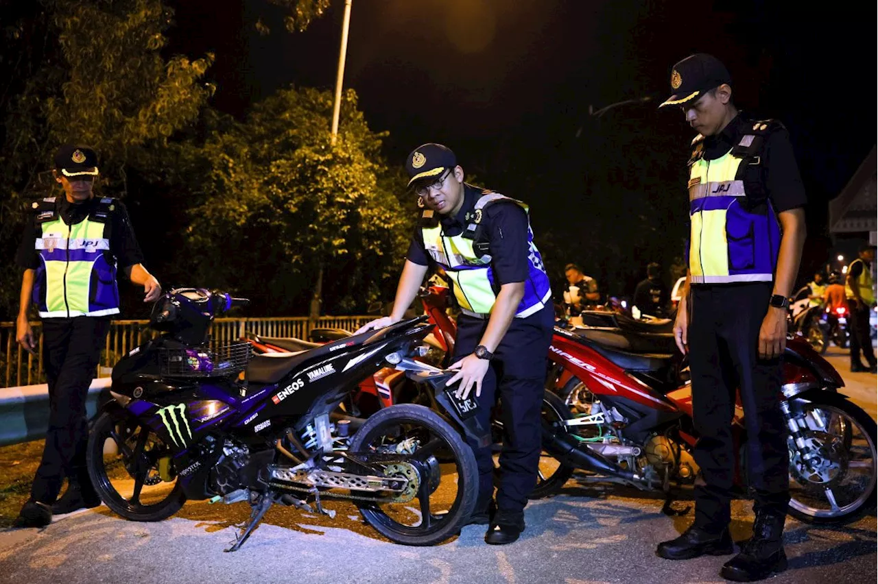 60 motorcycles seized at Penang Second Bridge in police op