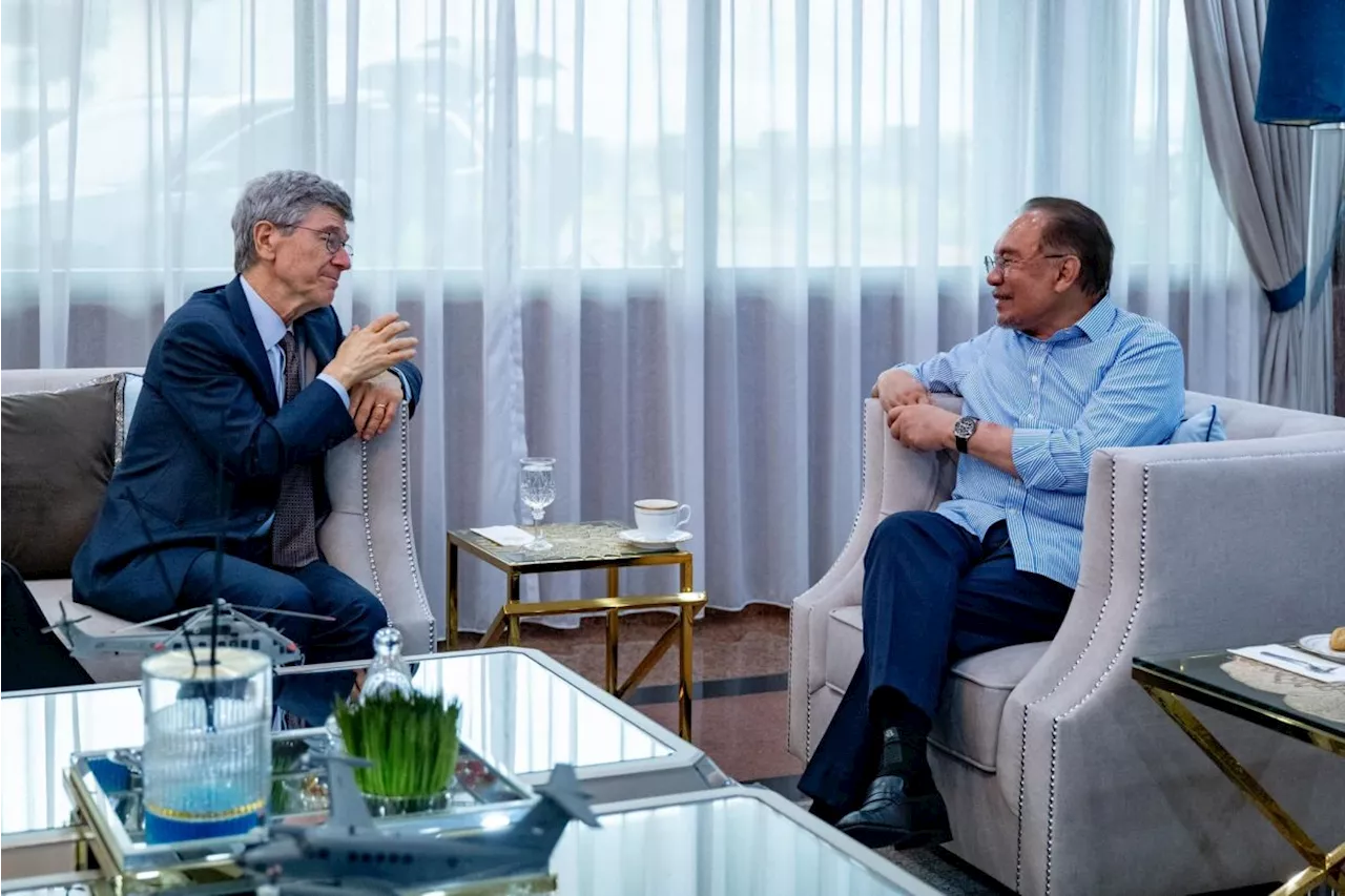 Anwar meets economist Jeffrey Sachs, discusses green energy, Asean