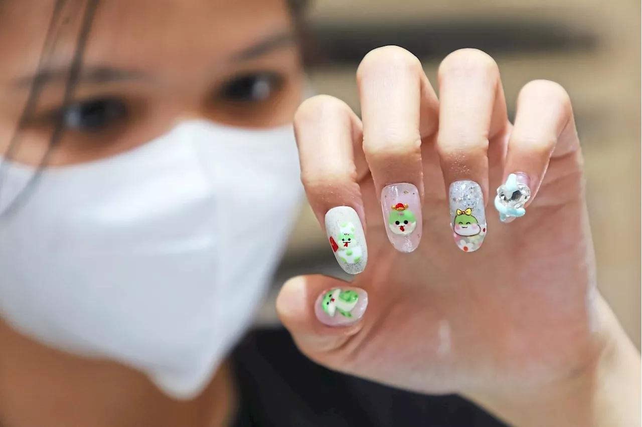 Snake Nail Designs Popular for Chinese New Year