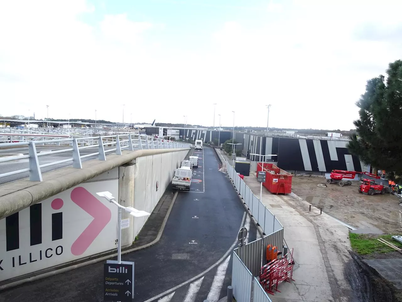 Aéroport de Bordeaux-Mérignac : les travaux du terminal Billi sont lancés, le terminal fermé