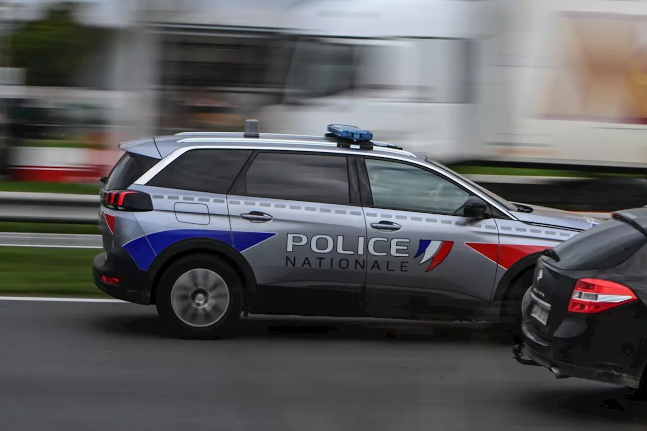 Deux Policiers Blessés lors d'une Course-Poursuite