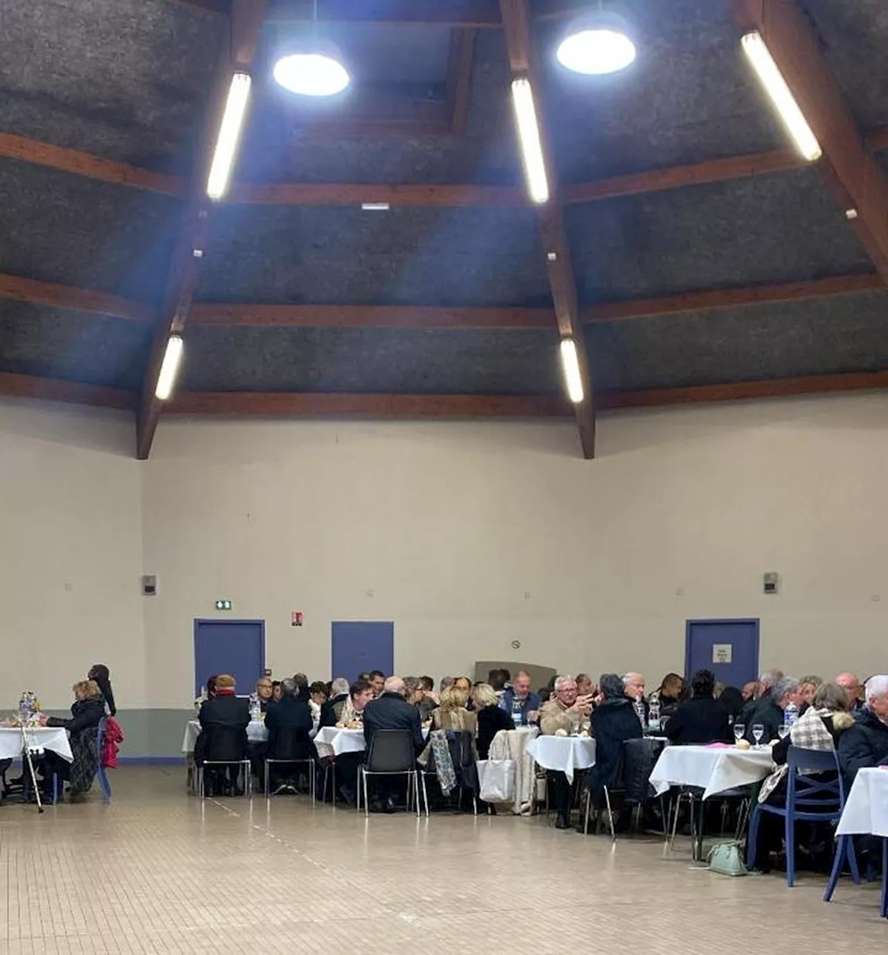 « Un froid pas possible », « repas de cantine » : à Biscarrosse, le réveillon du 31 passe mal