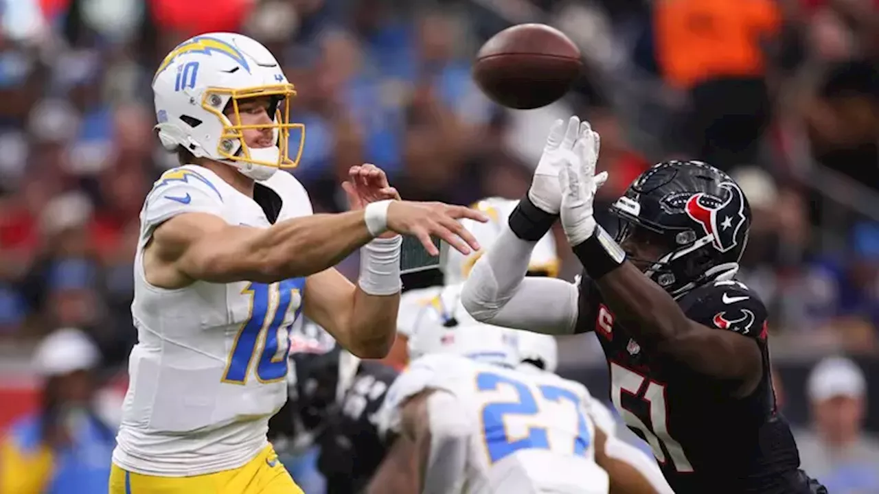 Texans aprovecha errores de Chargers para avanzar en Playoffs de la NFL