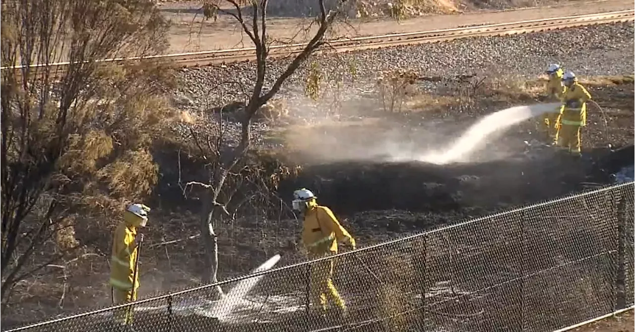 Hunt for teenagers believed to be behind dangerous Adelaide fire