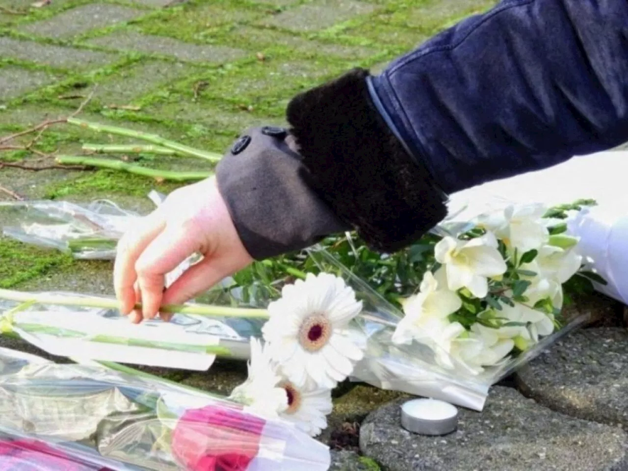 'Cenon en deuil' : une minute de silence et une marche blanche en hommage à Nasrine, tuée par son conjoint