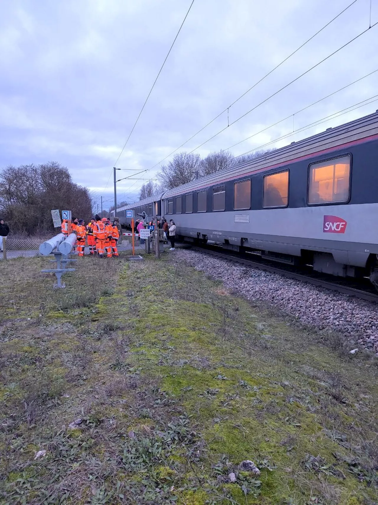 SNCF. Hausse des prix, 20 h de retard : le supplice de la ligne Paris