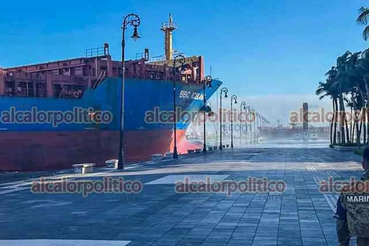 Todavía investigan colisión de barco contra el malecón de Veracruz