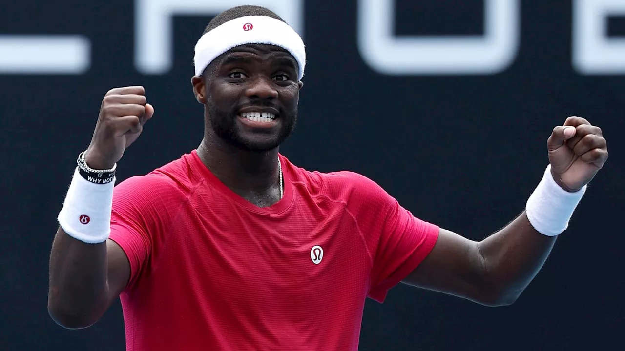 Tiafoe leidet Übelkeit, gewinnt dennoch bei den Australian Open