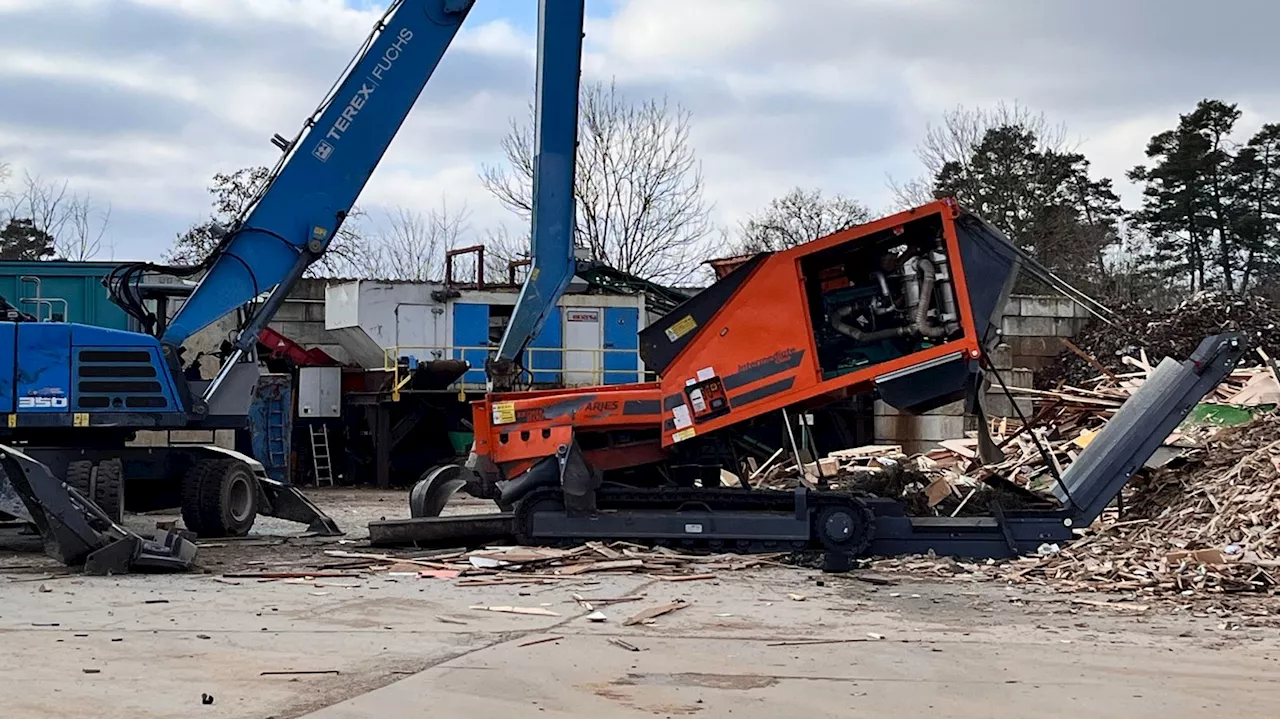 Explosion auf Recycling-Gelände in Fürstenfeldbruck: Drei Verletzte und erhebliche Schäden