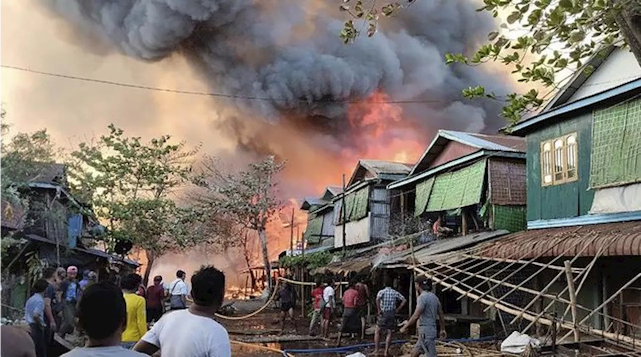 Perang Saudara Tetangga RI Menggila: Jet Tempur Bom Pasar, 15 Tewas