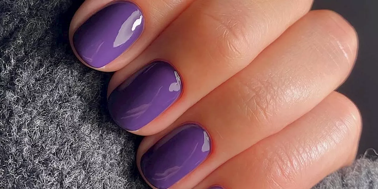 Unghie Inverno 2025: La Manicure Viola