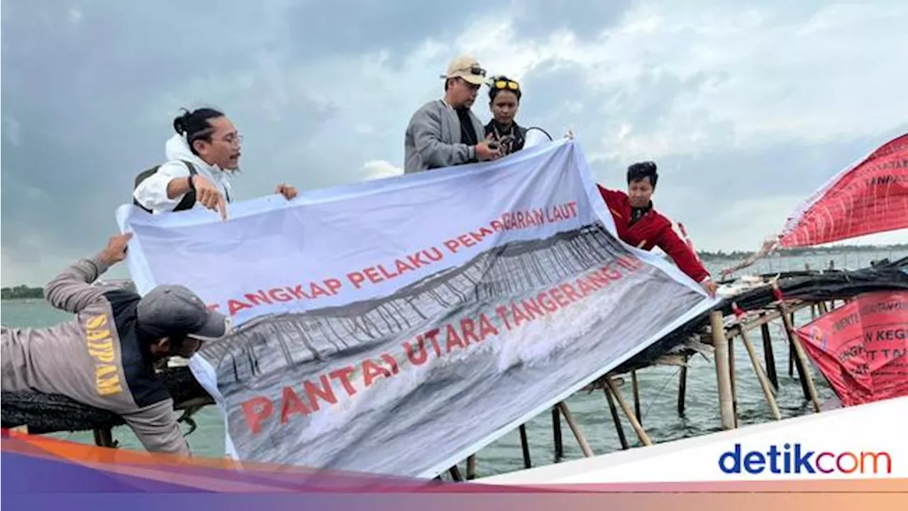 Muhammadiyah-Koalisi Sipil Minta Pagar 30 Km di Laut Tangerang Dicabut!