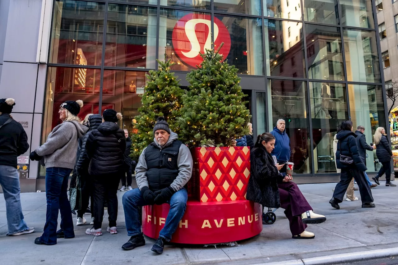 Lululemon Raises Quarterly Targets After Strong Holiday Season