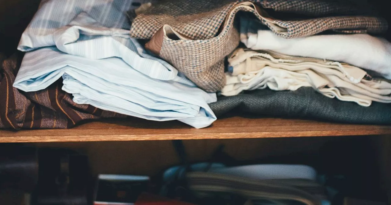 File Folding Clothes: A KonMari Wardrobe Hack