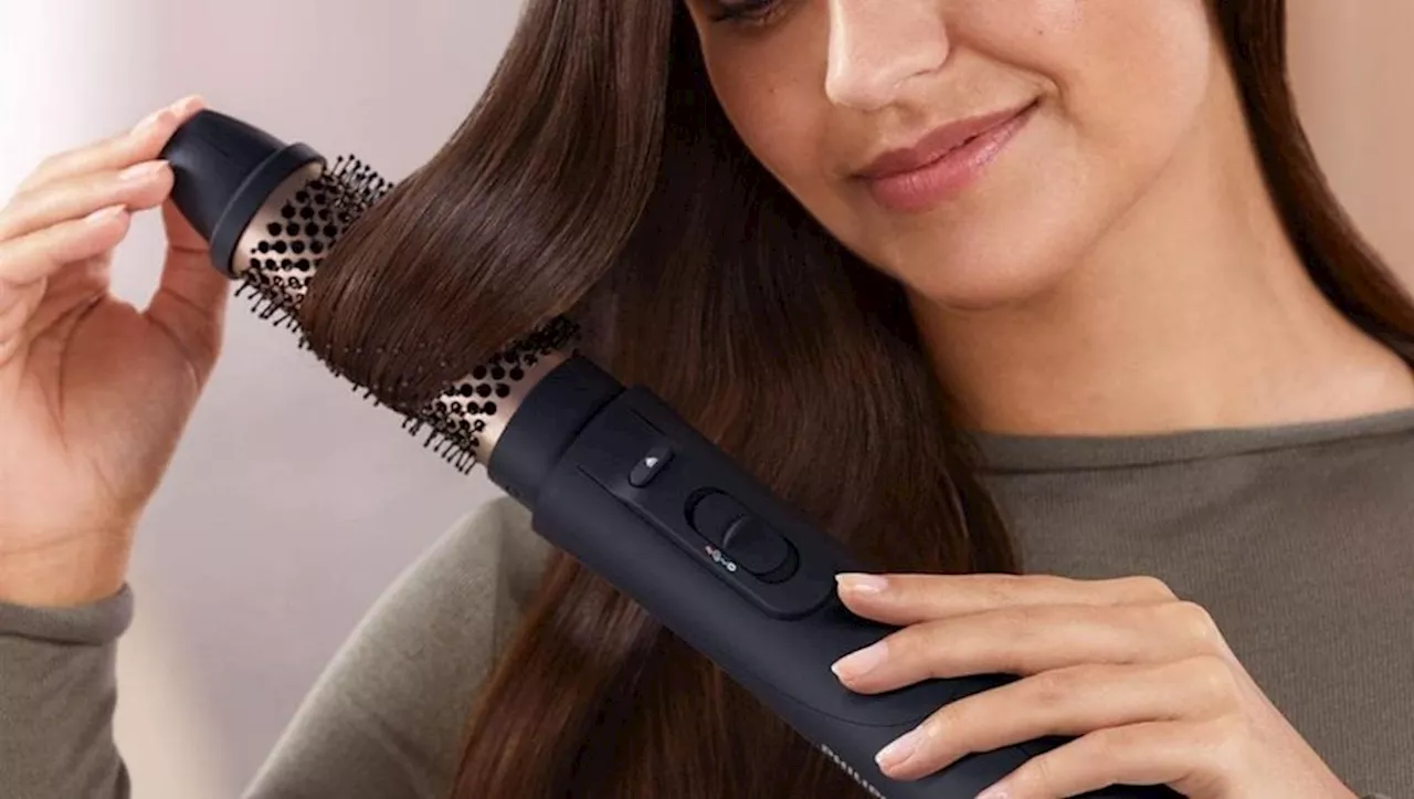 Sublimez vos cheveux avec cette brosse soufflante Philips à petit prix (offre à durée limitée)