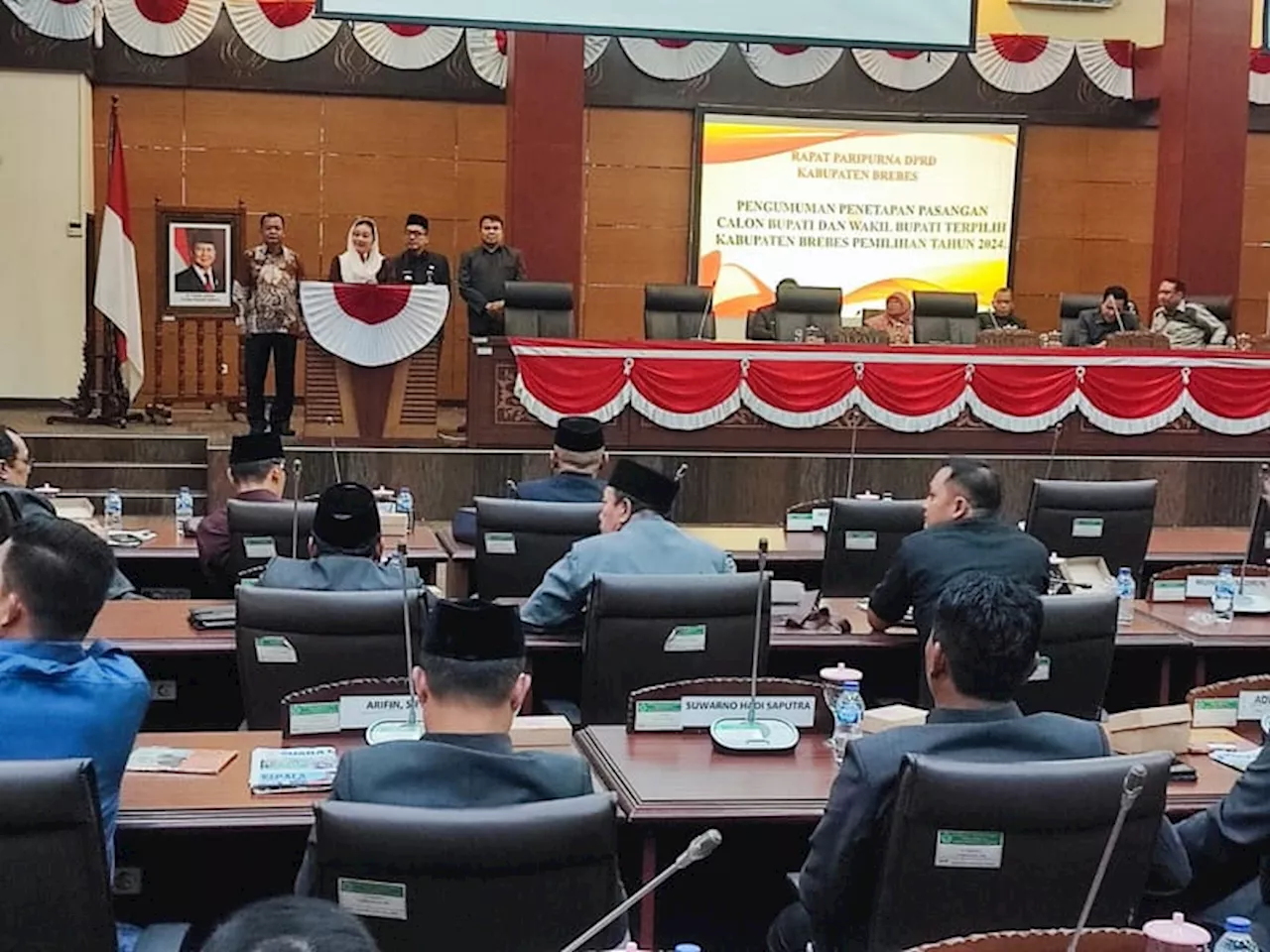 DPRD Brebes Tetapkan Paramitha Widya Kusuma dan Wurja sebagai Bupati dan Wakil Bupati Terpilih