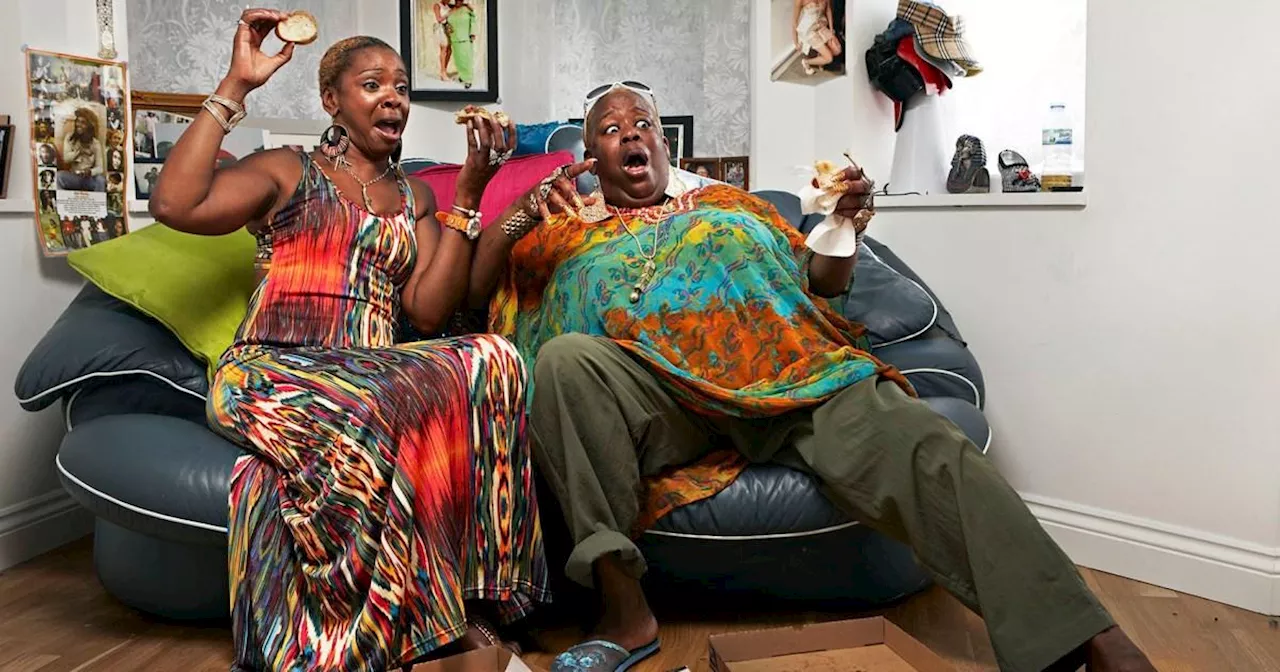 Gogglebox legend refuses to sit in middle seat on plane because she's 'a celebrity'