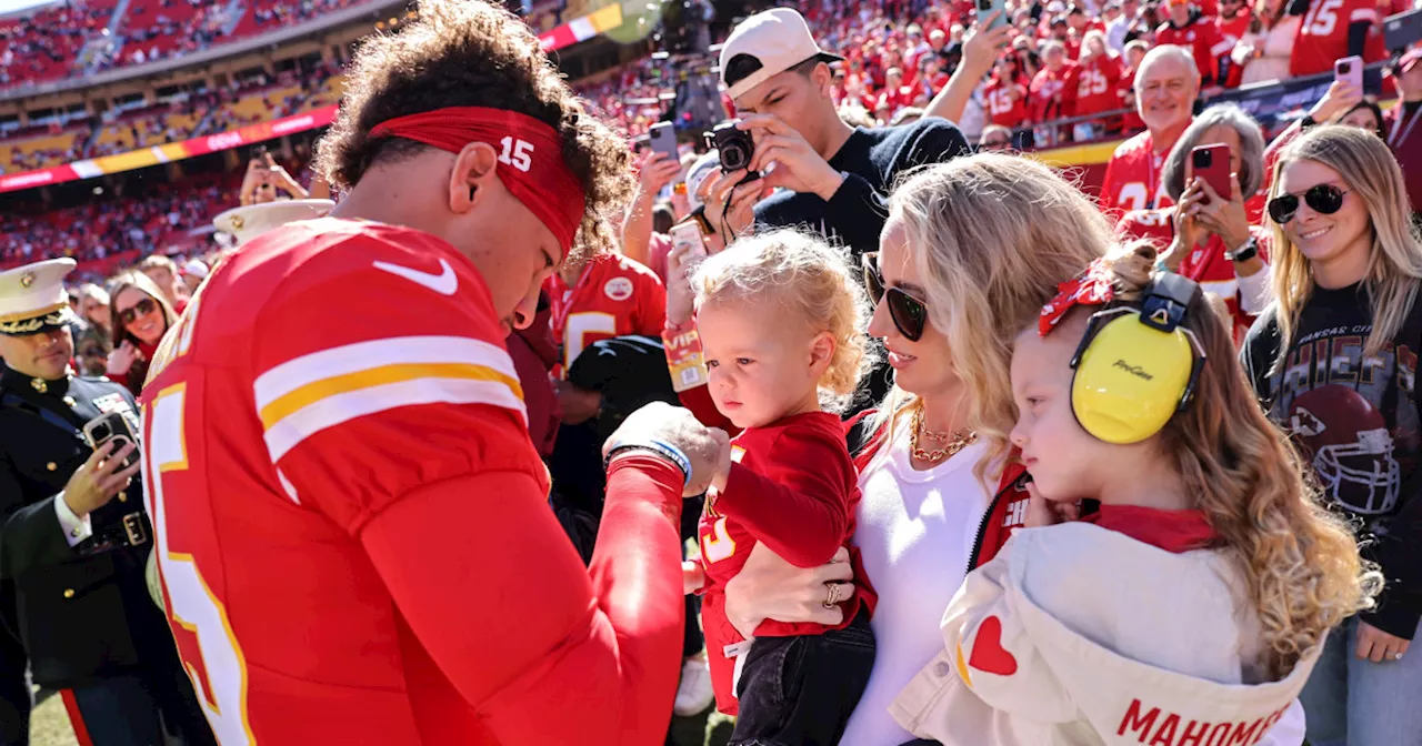 Kansas City Chiefs QB Patrick Mahomes, wife Brittany welcome third child