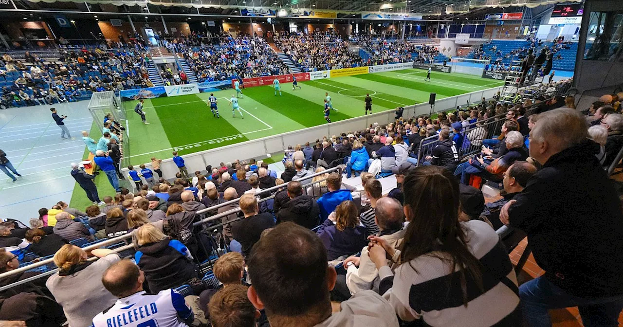 Arminia Bielefeld triumphiert beim Legendenkick