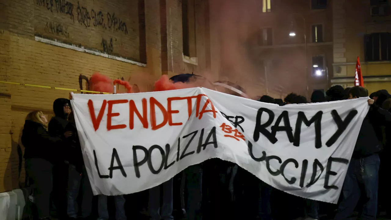 Scontri a San Lorenzo, gli antifascisti rivendicano e promettono: "Non finisce qua"