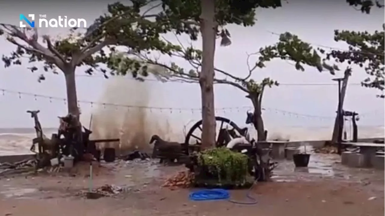 Flooding in Three Surat Thani Villages After Heavy Rain and High Tides