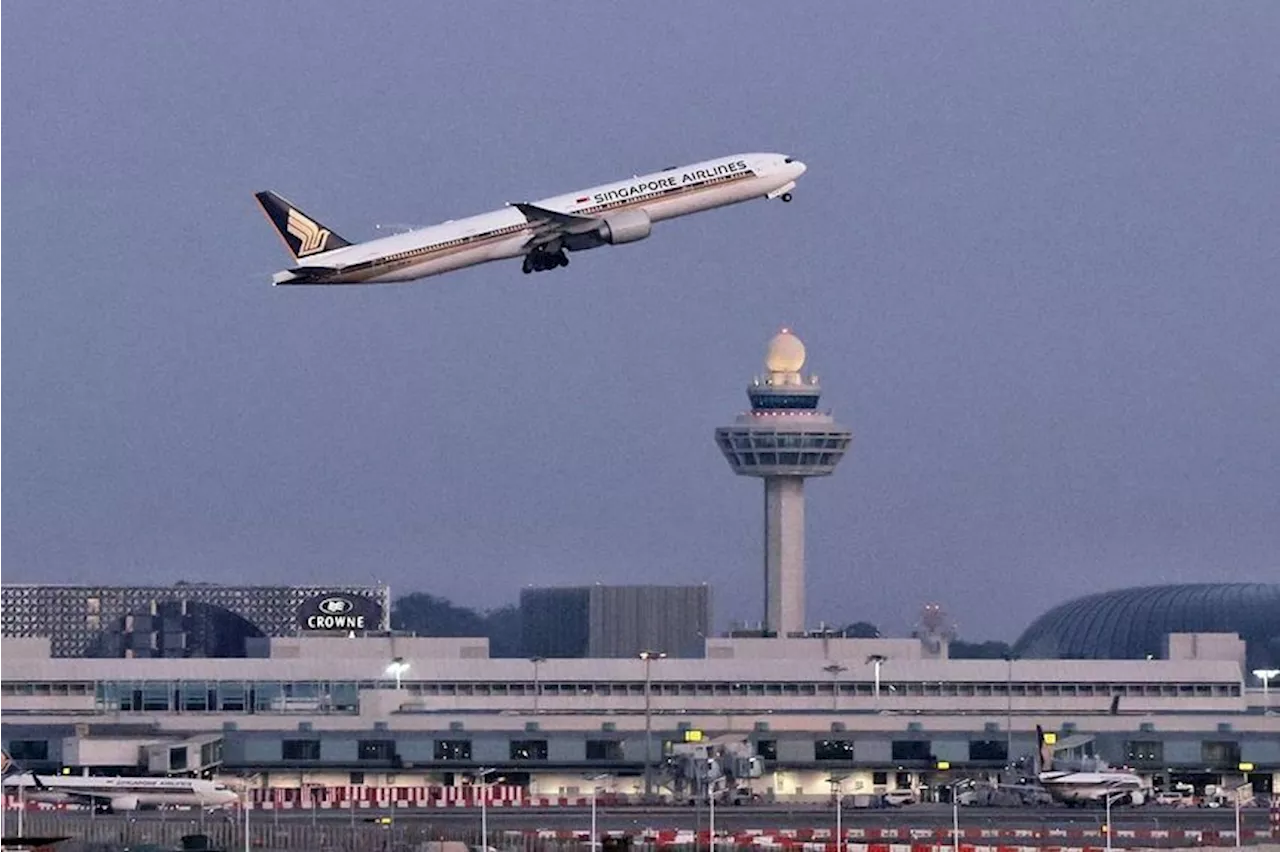 Heavy Rain Diverts Flights in Singapore