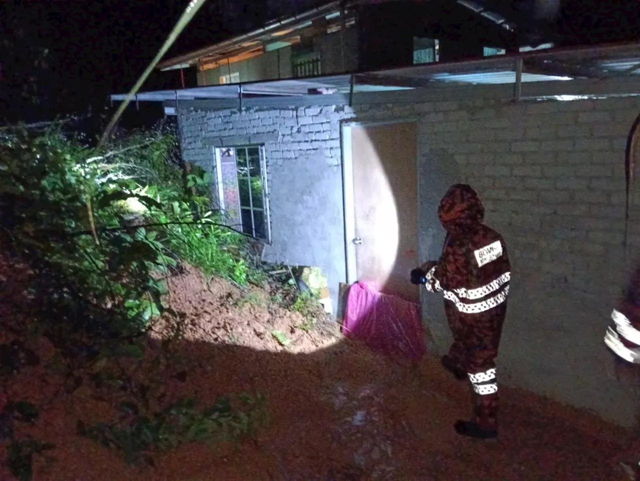 Heavy rain triggers landslides and floods in Sabah