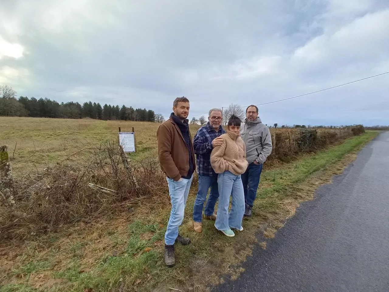 Deux projets de centrales photovoltaïques révoltent des habitants de Dordogne