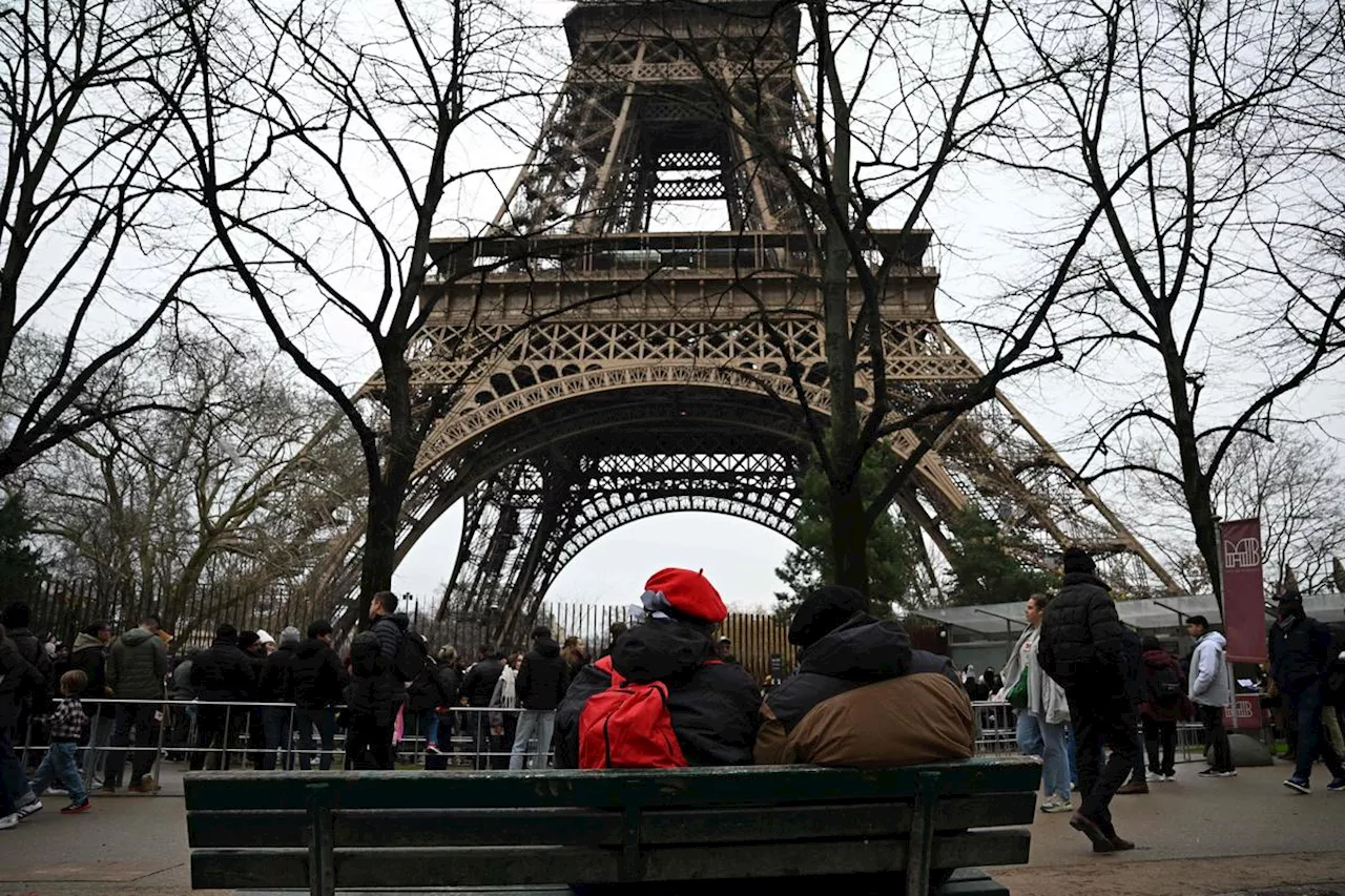 Paris : fermeture du dernier bureau physique de l’office de tourisme, place au numérique et à des points d’accueil