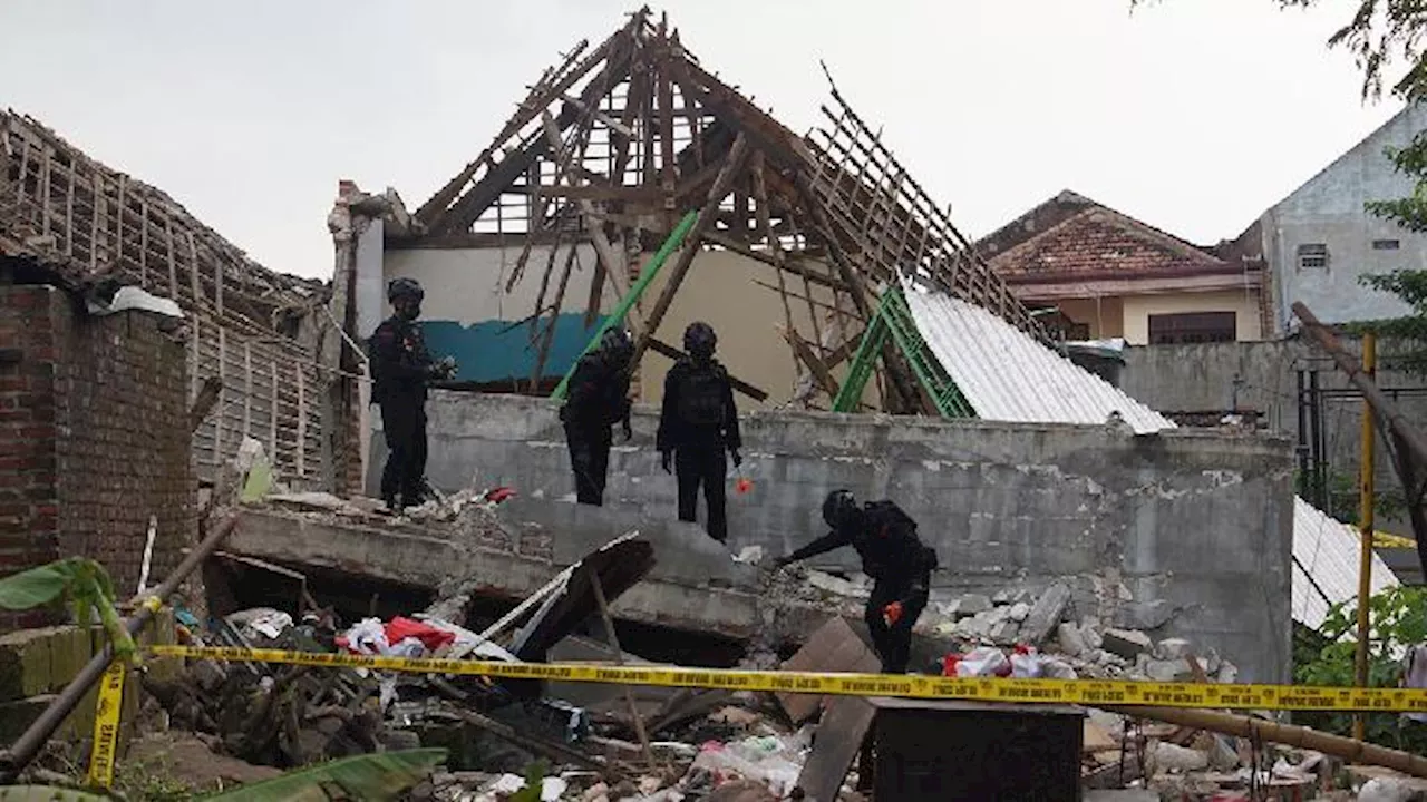 Dua Tewas Akibat Ledakan di Rumah Polisi di Mojokerto