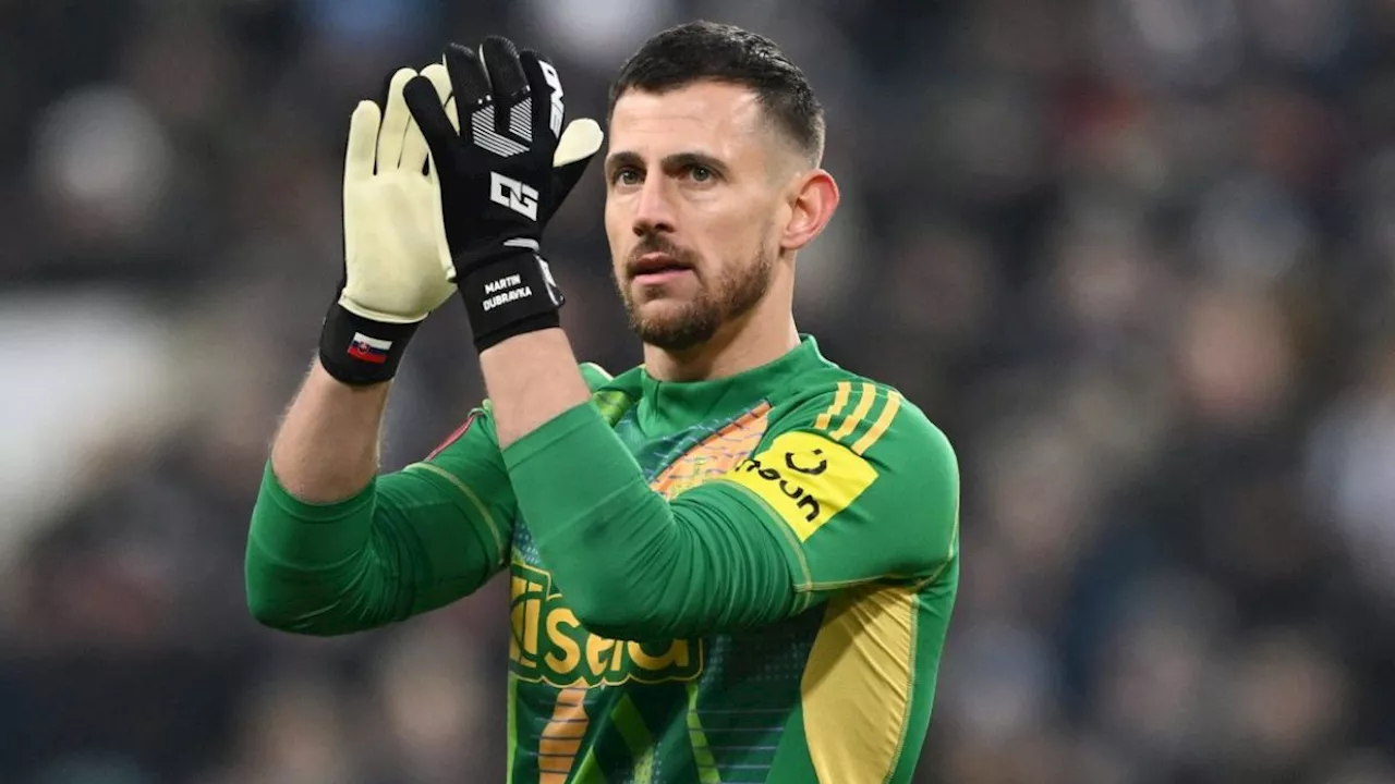 Newcastle Stalls Dubravka's Saudi Move as Howe Prioritizes Squad Depth