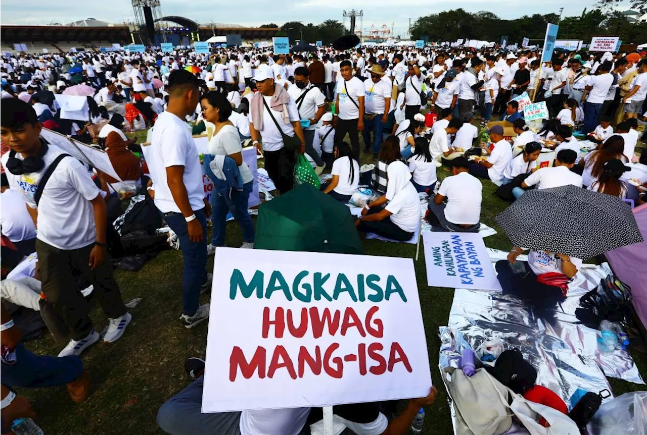 800,000 Gather in Manila for Iglesia Ni Cristo Peace Rally