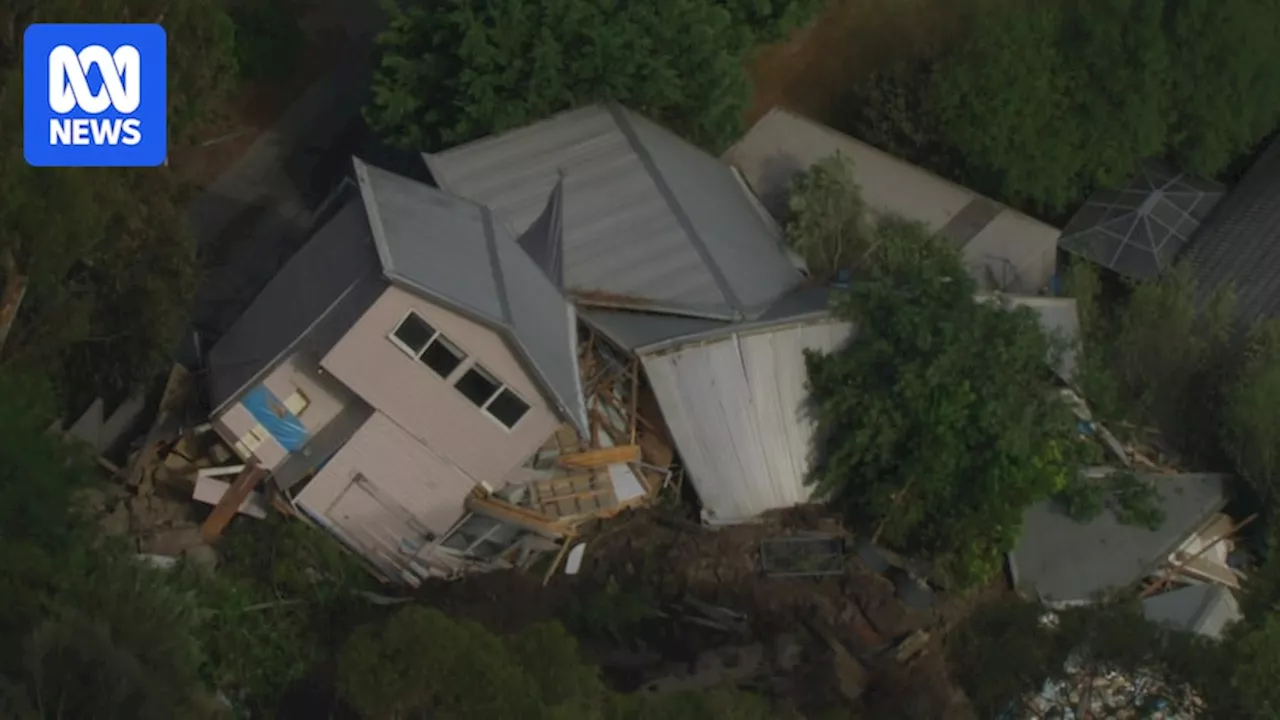 Landslide in Victoria Sends House Crashing into Others