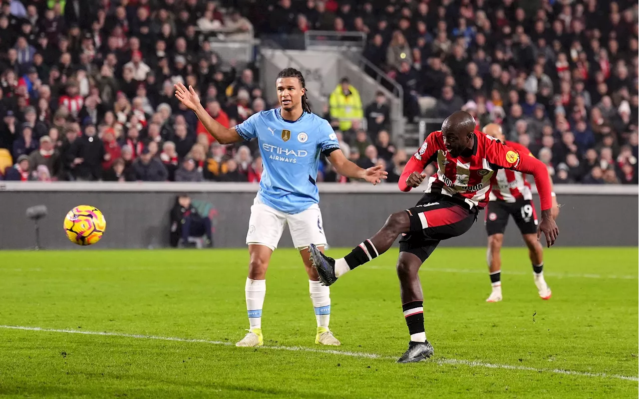 Brentford slår tilbake mot Manchester City - Foden opplever drømmestart, men seieren rykker ut