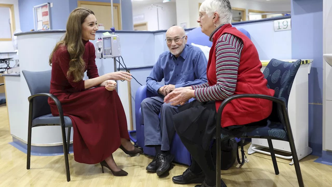 Kate returns to cancer center where she was treated to offer gratitude to medical teams