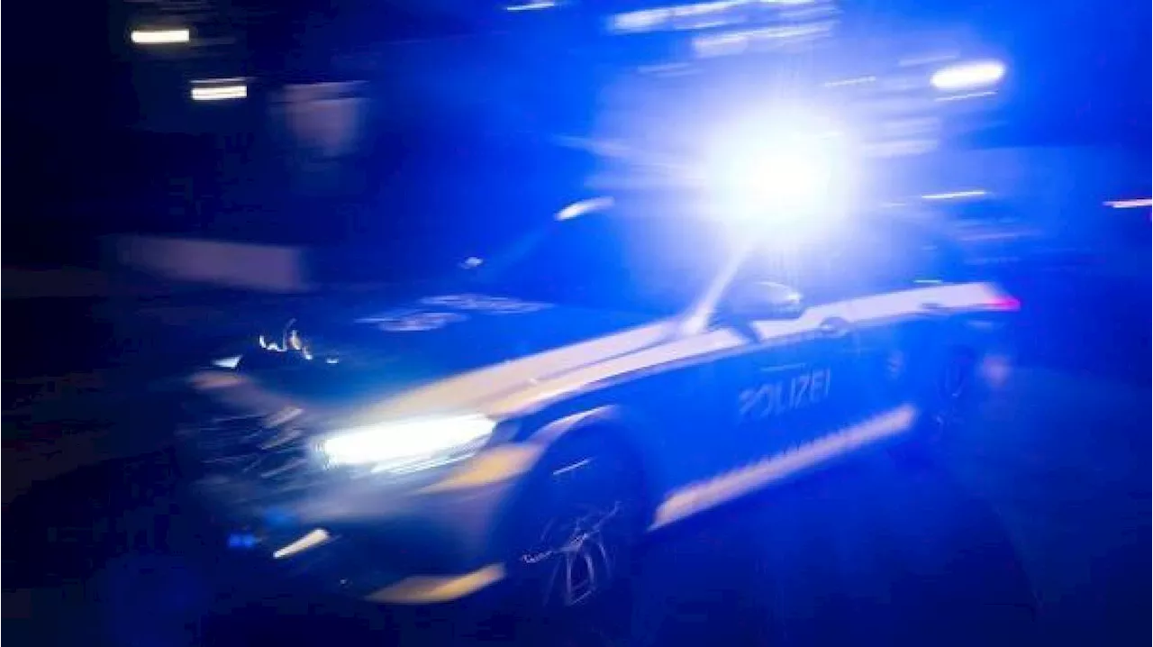 Polizeiführer flüchtet mit BMW vor Kontrolle - Unfallaufnahme und Fahndung