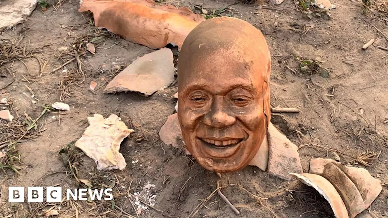 Ghana ex-president statue: Sculpture of Nana Akufo-Addo destroyed