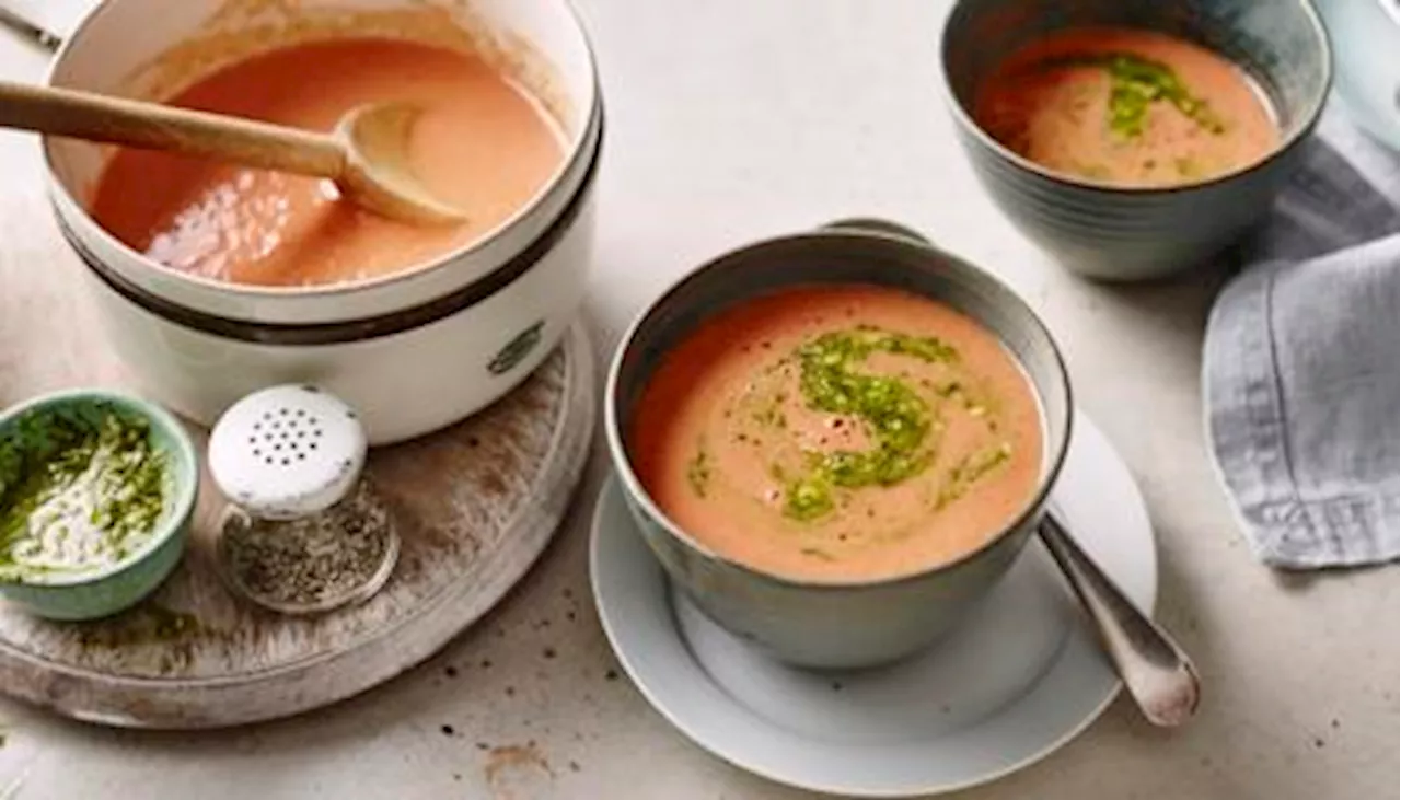 Mary Berry's 10-Minute Tomato Soup Recipe