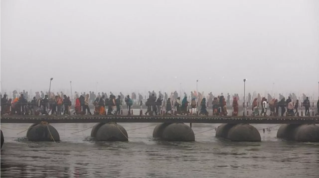 Jutaan Umat Hindu Berkumpul di Kumbh Mela untuk Mandi Suci di Sangam