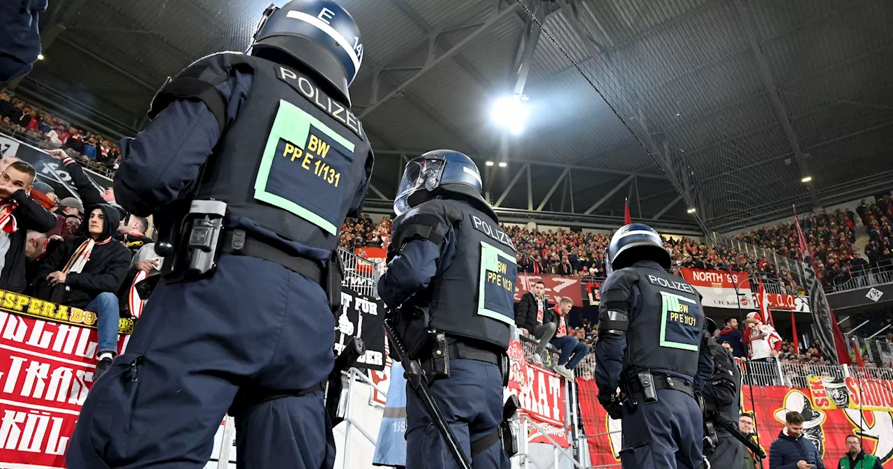 Polizeieinsätze bei Hochrisikospielen: Vereine müssen zahlen - Bundesverfassungsgericht beendet Streit um Nordderby