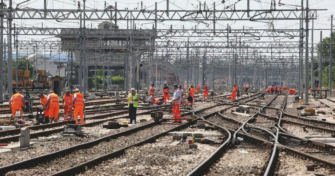 L'Inefficienza del Trasporto Ferroviario: Ritardi e Problemi a Roma Termini