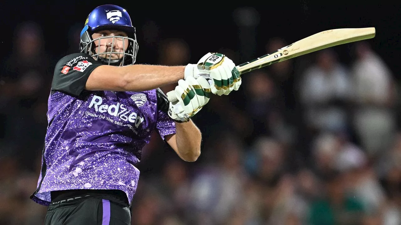 LIVE BBL: David’s Hurricanes hunt top spot in clash with Renegades as finals loom