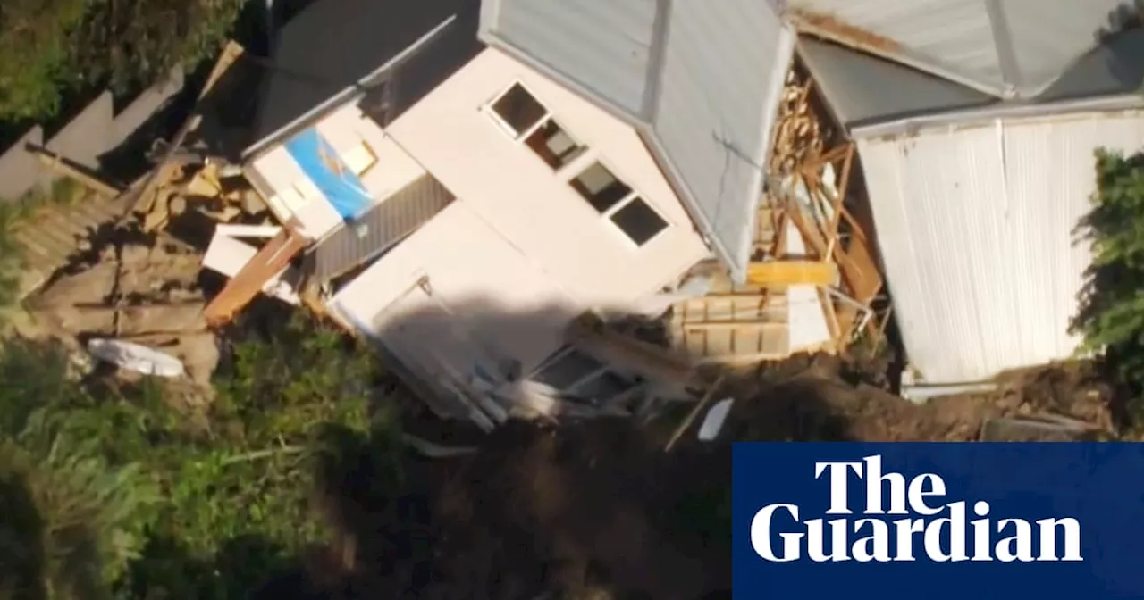 House Collapses Down Cliff in Victoria Landslide