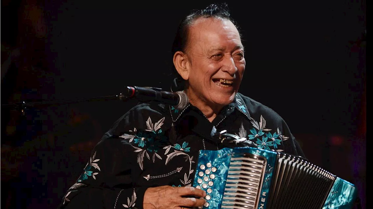 San Antonio's Flaco Jiménez hospitalized but in good spirits, says Facebook update