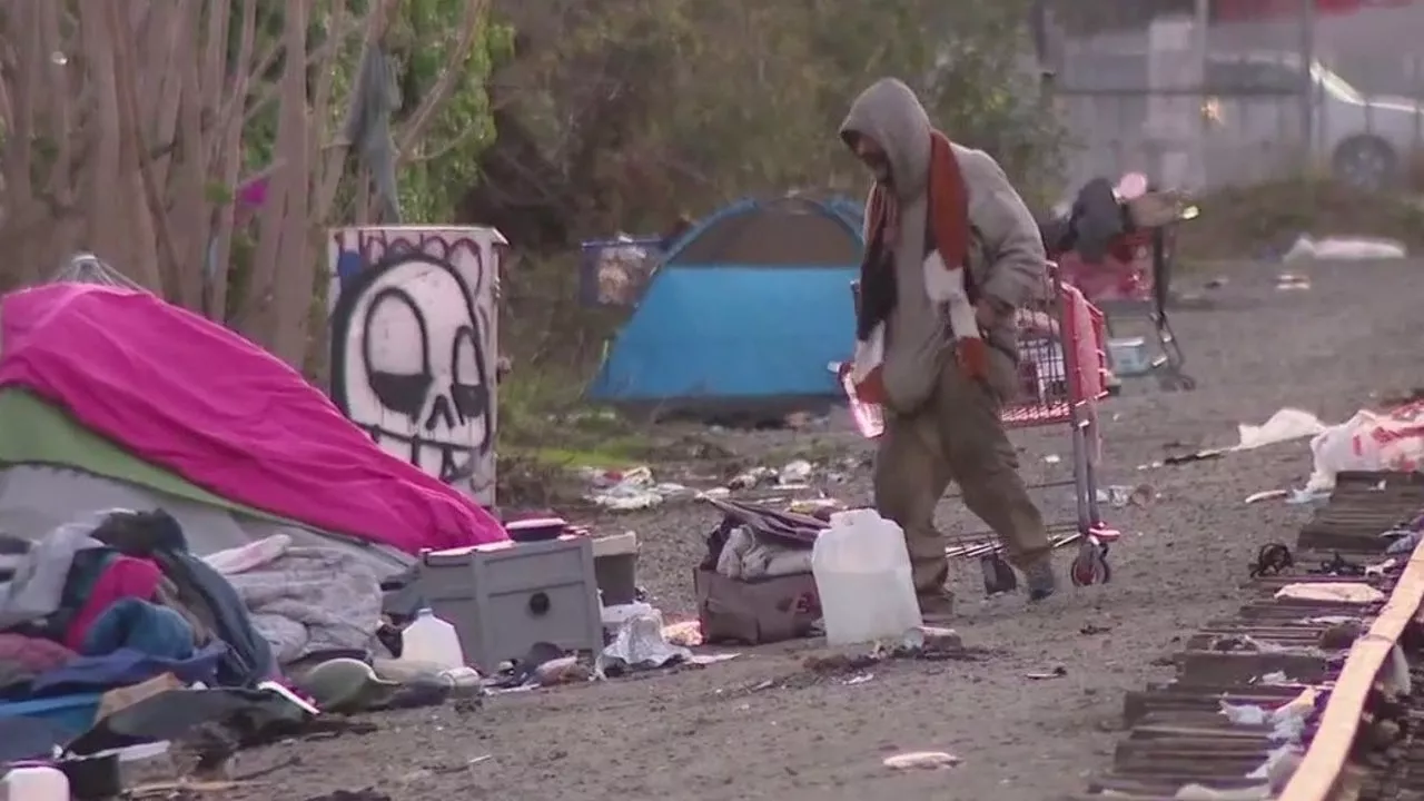 San Jose Tackles Homelessness Crisis as Encampments Emerge Near Railroad Tracks